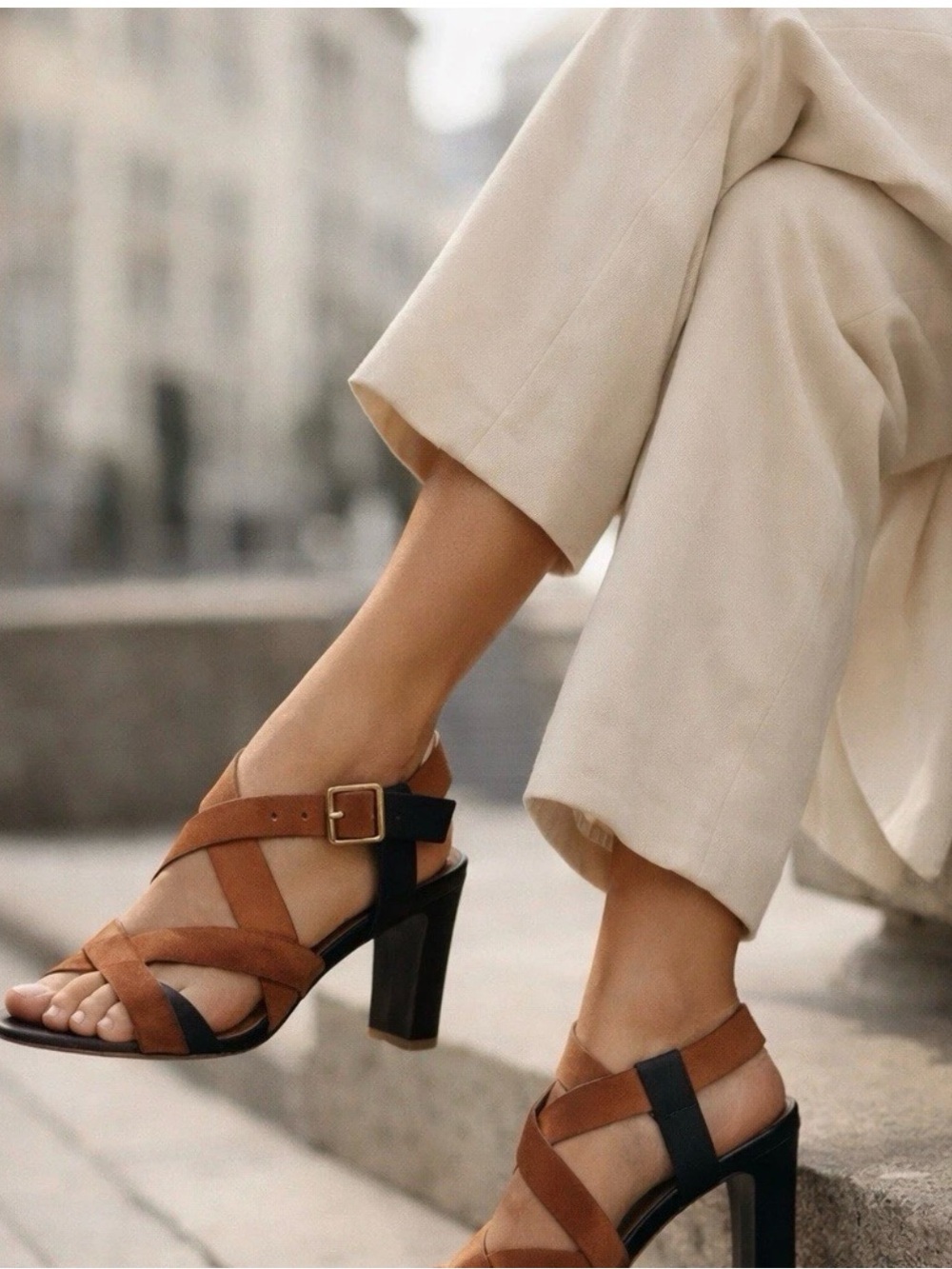 Pour La Victoire Leather Strappy Heels Brown Black Size 6 Luxury Sandals